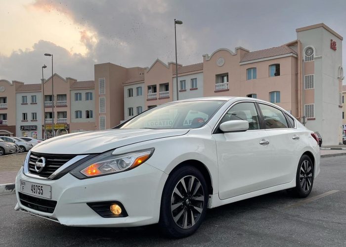 Nissan Altima 2019 (1)